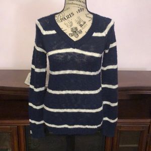 NWOT U.S. POLO ASSN. sweater size medium